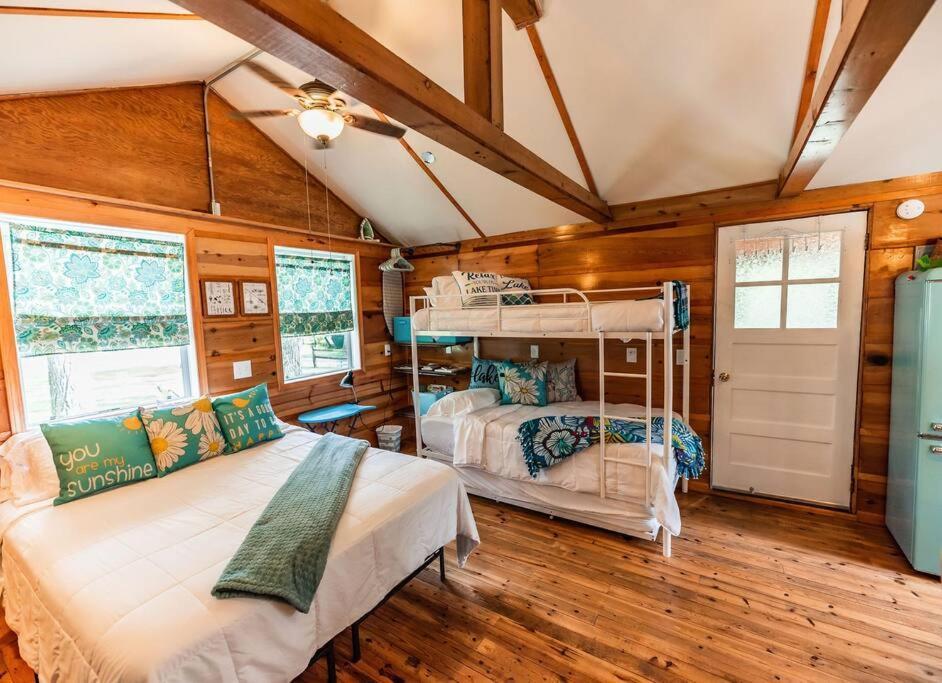 Big Blue Lake Cottages, Llc - Cottage #5 Holton المظهر الخارجي الصورة