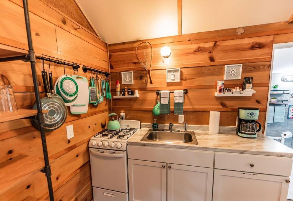 Big Blue Lake Cottages, Llc - Cottage #5 Holton المظهر الخارجي الصورة