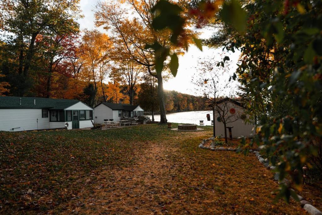 Big Blue Lake Cottages, Llc - Cottage #5 Holton المظهر الخارجي الصورة