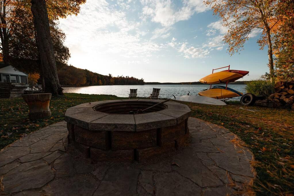 Big Blue Lake Cottages, Llc - Cottage #5 Holton المظهر الخارجي الصورة