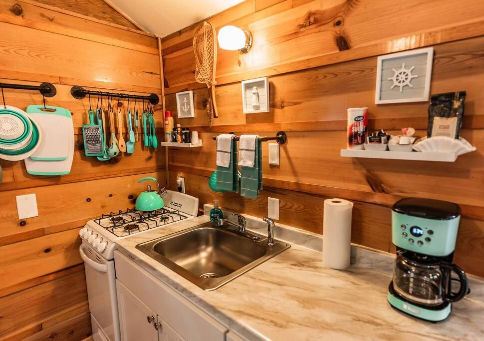 Big Blue Lake Cottages, Llc - Cottage #5 Holton المظهر الخارجي الصورة