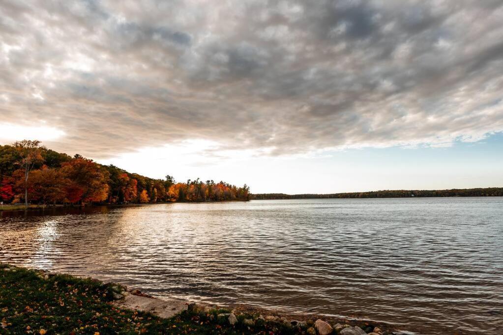 Big Blue Lake Cottages, Llc - Cottage #5 Holton المظهر الخارجي الصورة