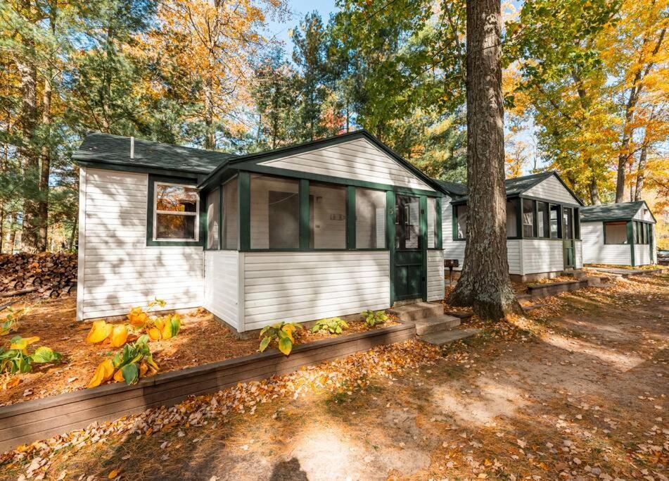 Big Blue Lake Cottages, Llc - Cottage #5 Holton المظهر الخارجي الصورة